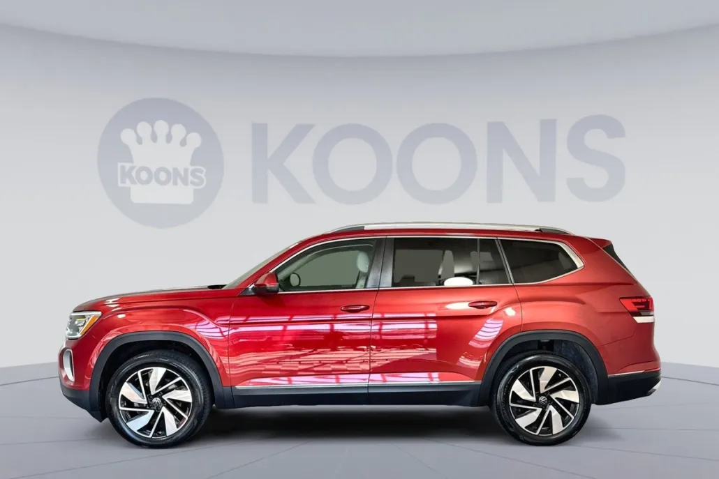2024 Volkswagen Atlas SEL photo 1