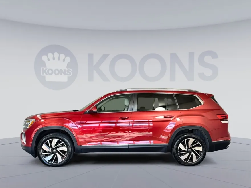 2024 Volkswagen Atlas SEL photo 1
