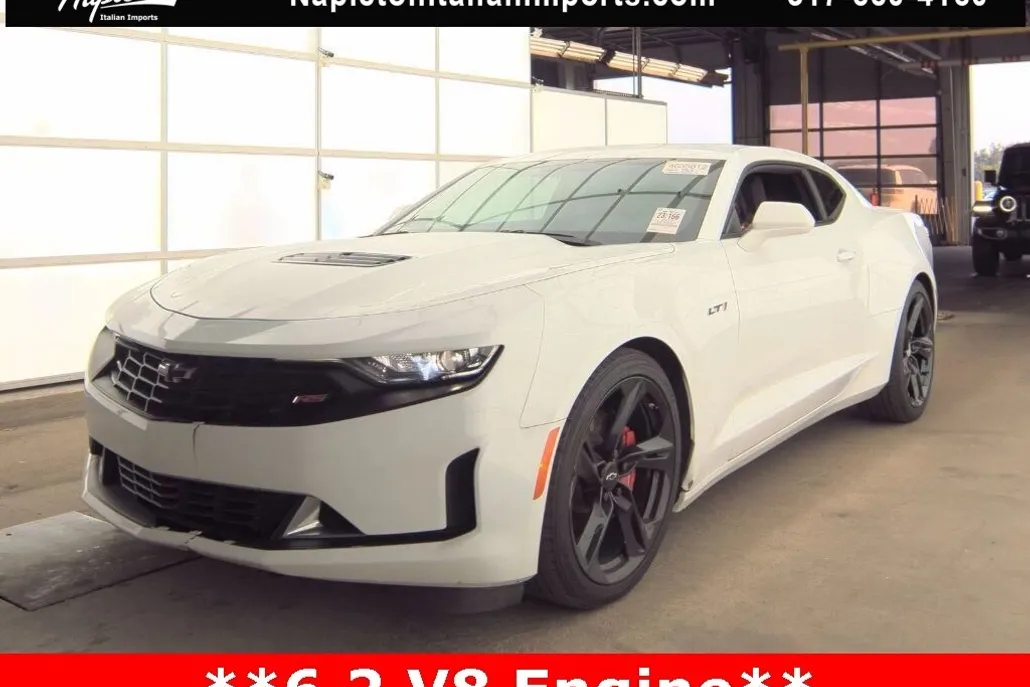 2022 Chevrolet Camaro LT1 photo 1
