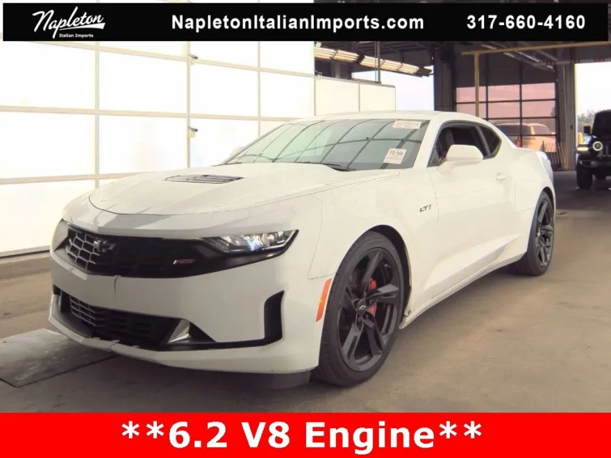 2022 Chevrolet Camaro LT1 photo 1