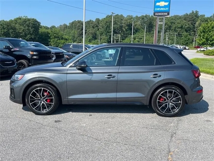2022 Audi SQ5 Premium Plus photo 1