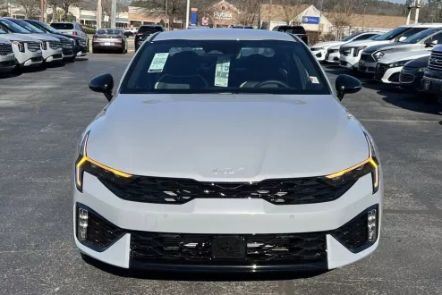 2025 Kia K5 GT-Line photo 3