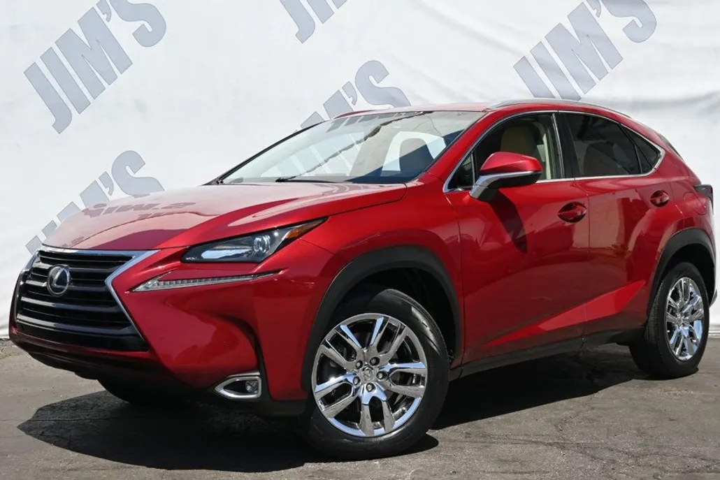 2015 Lexus NX 200t Luxury photo 1