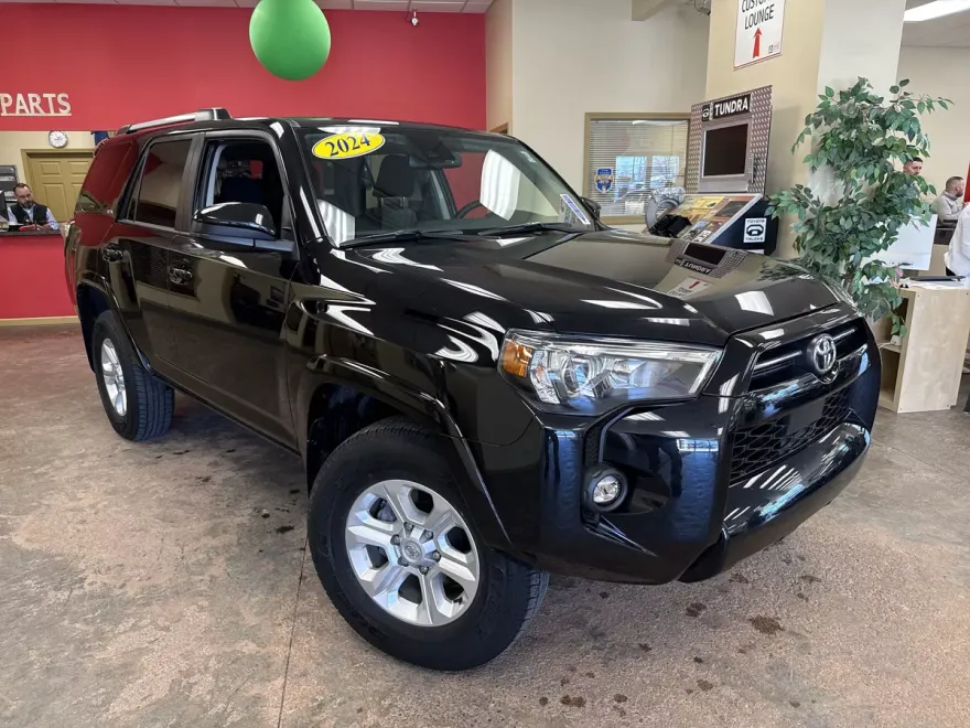 2024 Toyota 4Runner SR5 photo 1