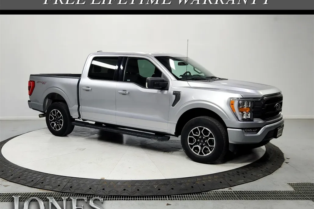 2023 Ford F-150 XLT photo 1