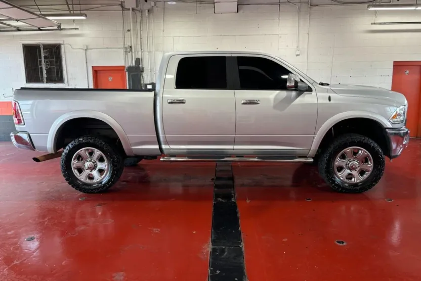 2018 Ram 2500 Laramie photo 1