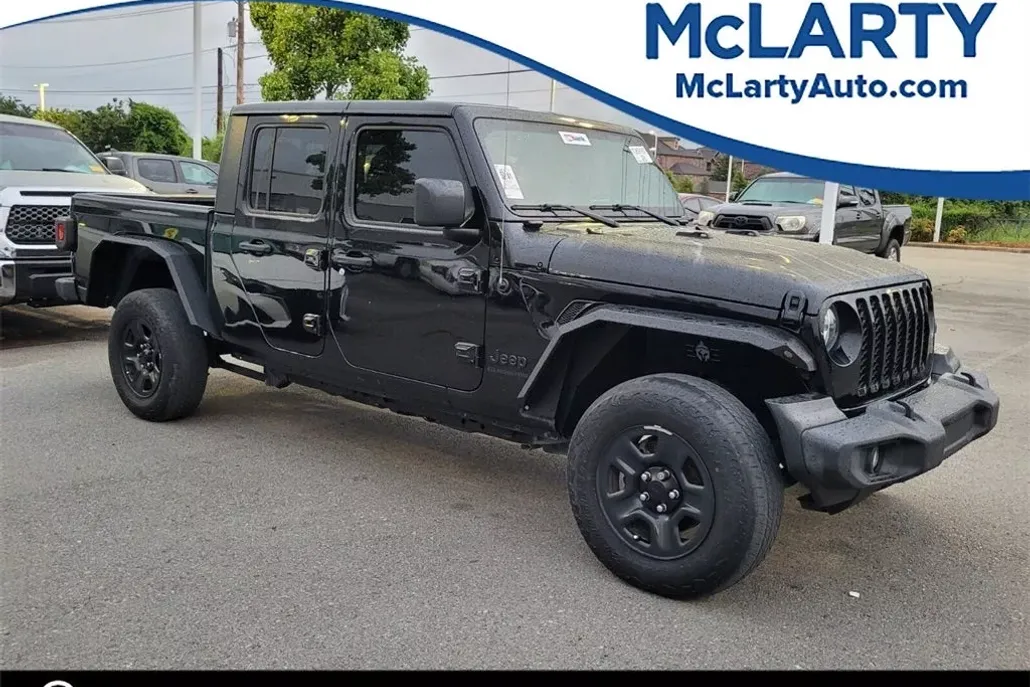 2021 Jeep Gladiator Sport photo 1