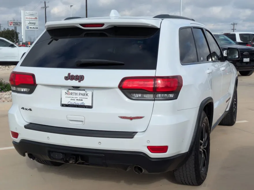2018 Jeep Grand Cherokee Trailhawk photo 1