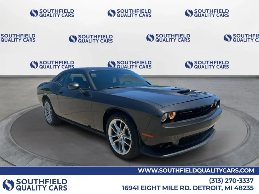 2022 Dodge Challenger GT photo 1