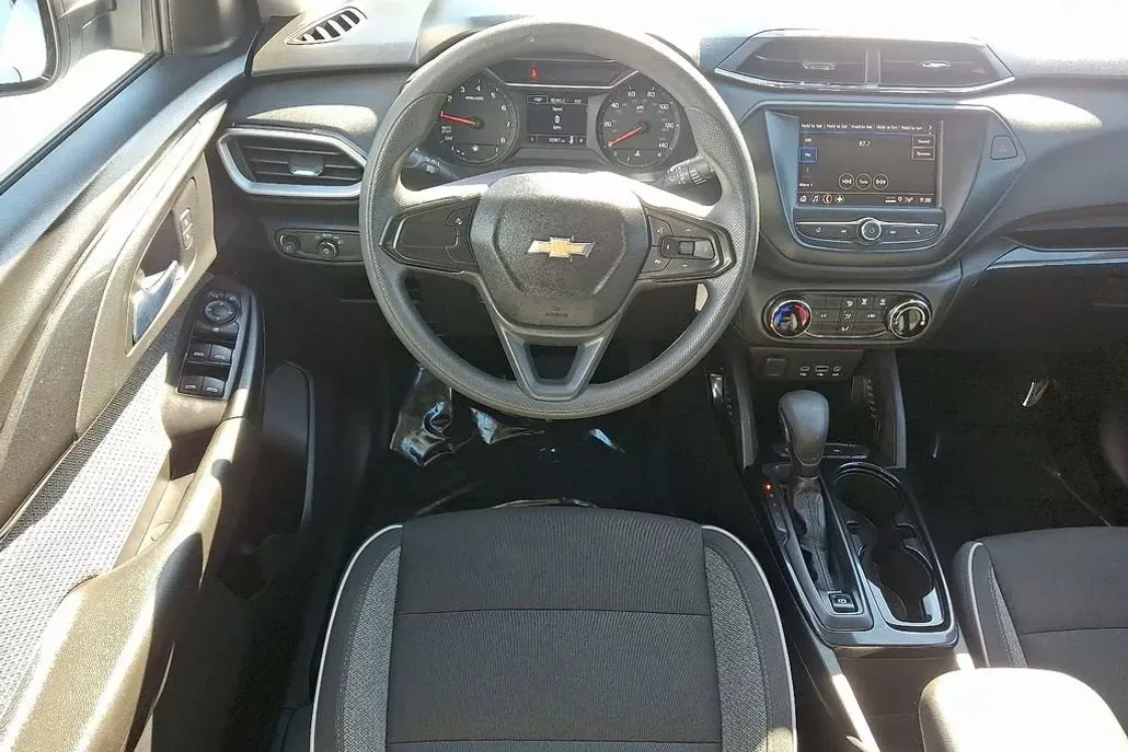 2021 Chevrolet Trailblazer LS photo 1