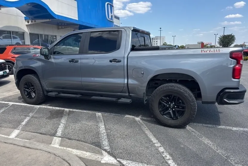 2019 Chevrolet Silverado 1500 LT Trail Boss photo 1