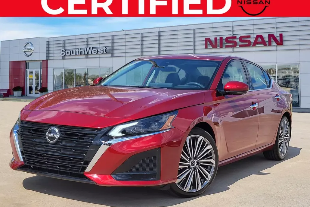 2024 Nissan Altima 2.5 SL photo 1