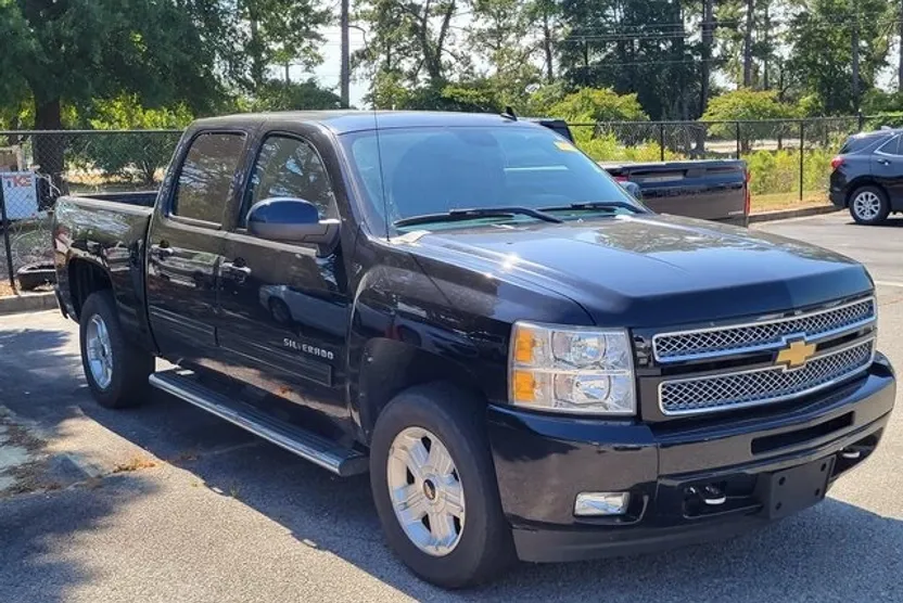 2012 Chevrolet Silverado 1500 LT photo 1
