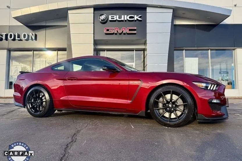 2018 Ford Mustang Shelby GT350 photo 1