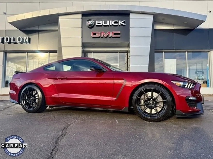 2018 Ford Mustang Shelby GT350 photo 1