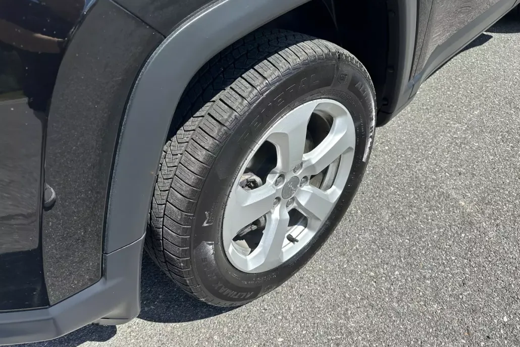 2018 Jeep Compass Latitude photo 1