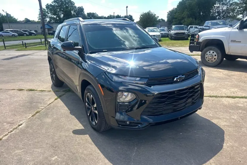 2023 Chevrolet Trailblazer LT photo 1