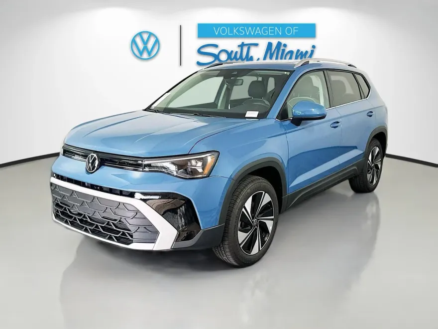 2025 Volkswagen Taos SE photo 1