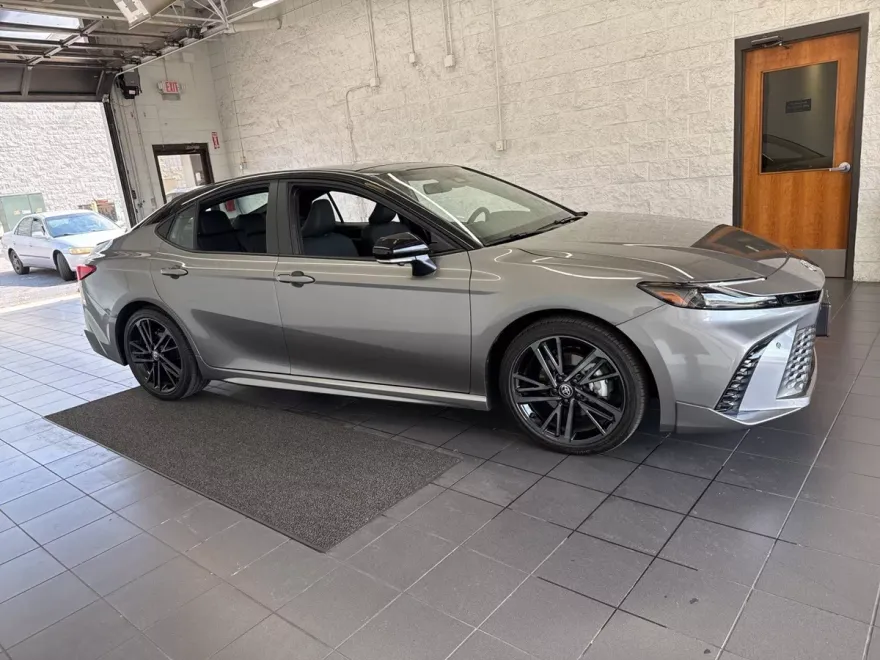 2025 Toyota Camry XSE photo 1