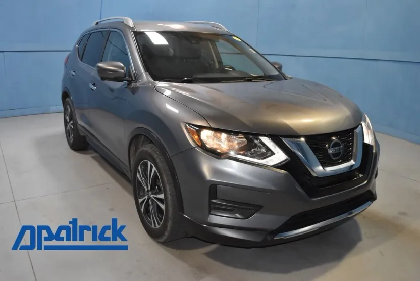 2020 Nissan Rogue SV photo 1