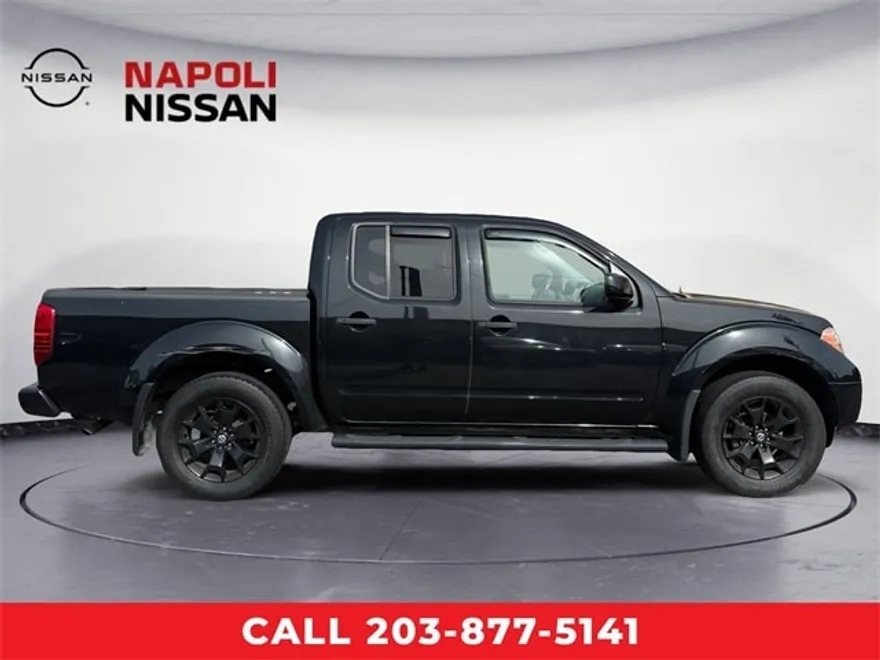 2021 Nissan Frontier SV photo 2