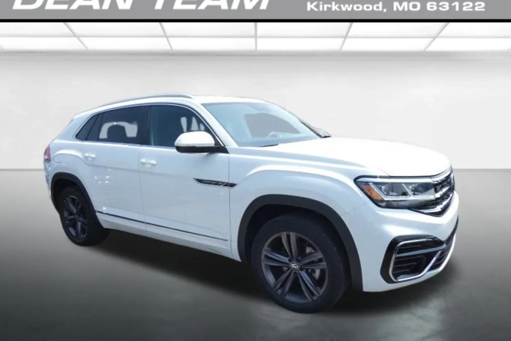 2022 Volkswagen Atlas Cross Sport SEL R-Line photo 1