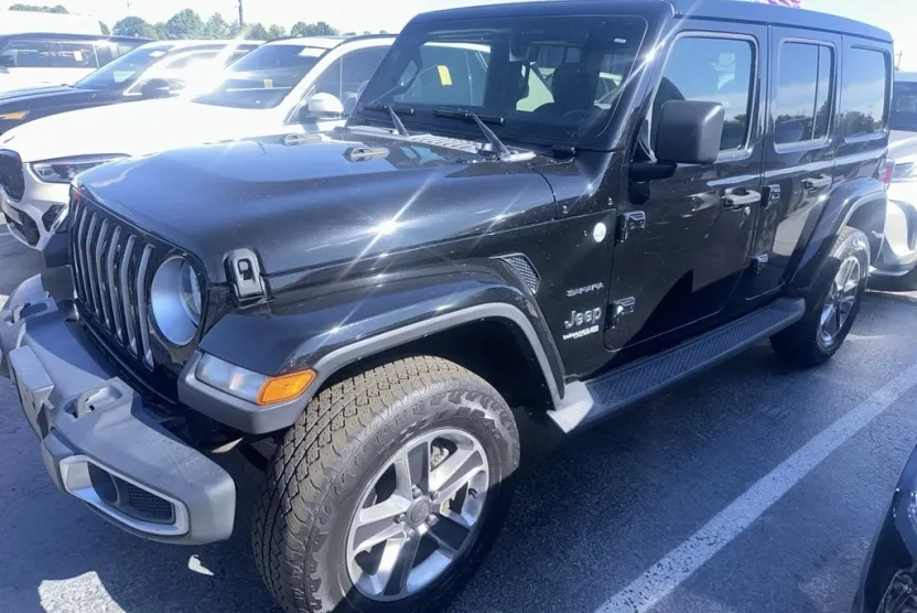 2020 Jeep Wrangler Unlimited Sahara photo 1