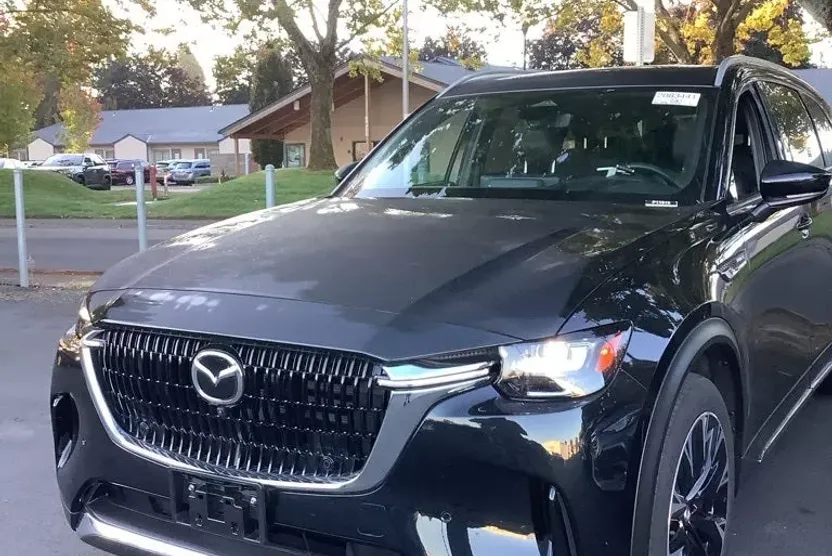 2024 Mazda CX-90 Premium Plus photo 1