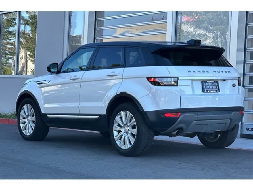 2016 Land Rover Range Rover Evoque HSE photo 3