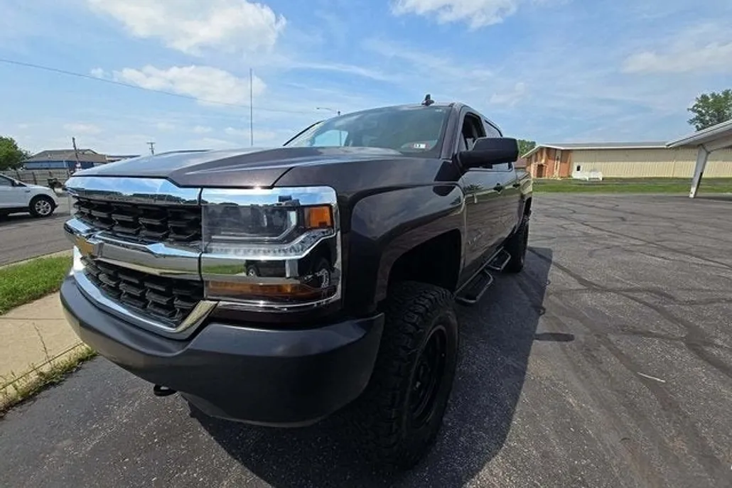 2019 Chevrolet Silverado 1500 RST photo 1