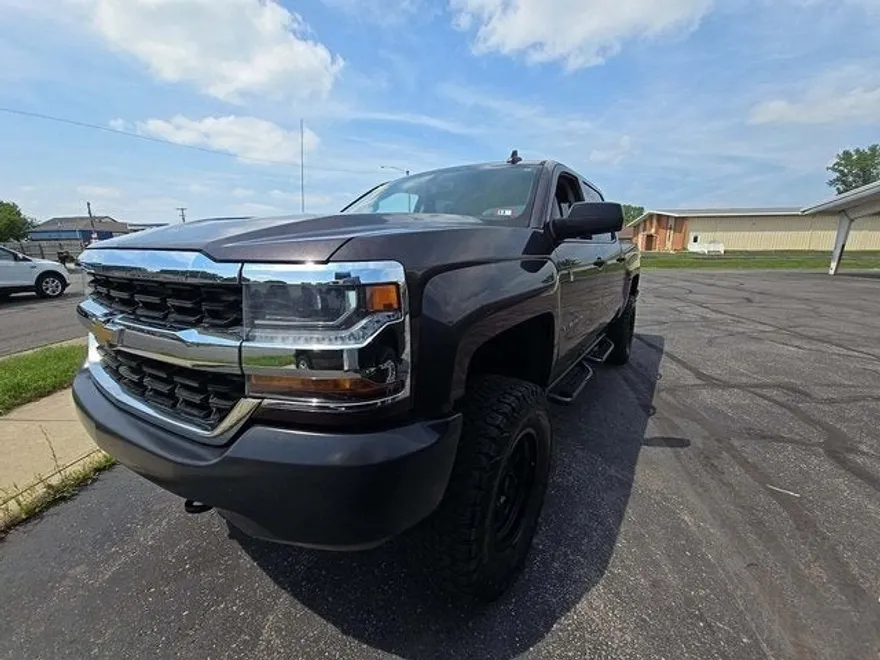 2019 Chevrolet Silverado 1500 RST photo 1