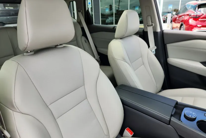 2026 Nissan Rogue SV photo 1