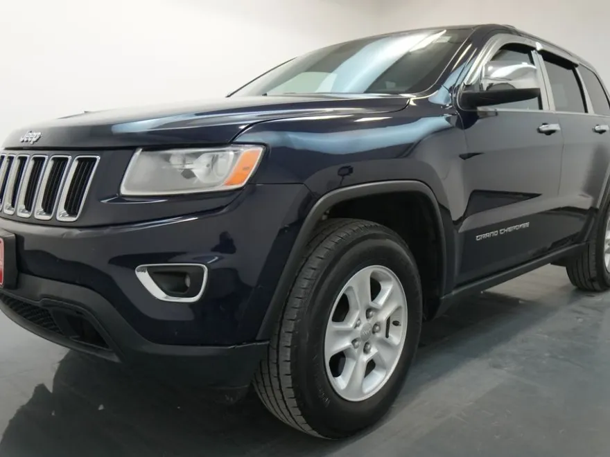 2016 Jeep Grand Cherokee Laredo photo 1