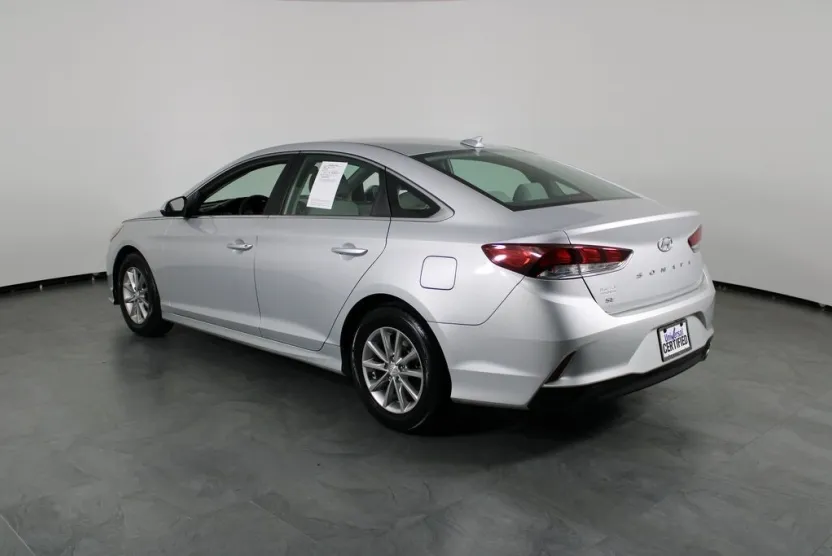 2018 Hyundai Sonata SE photo 1