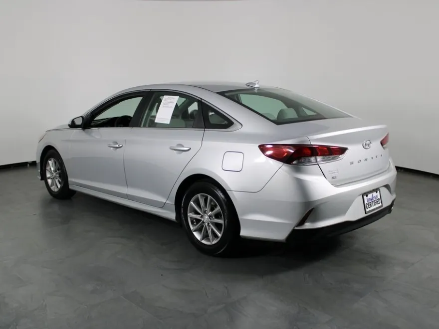 2018 Hyundai Sonata SE photo 1