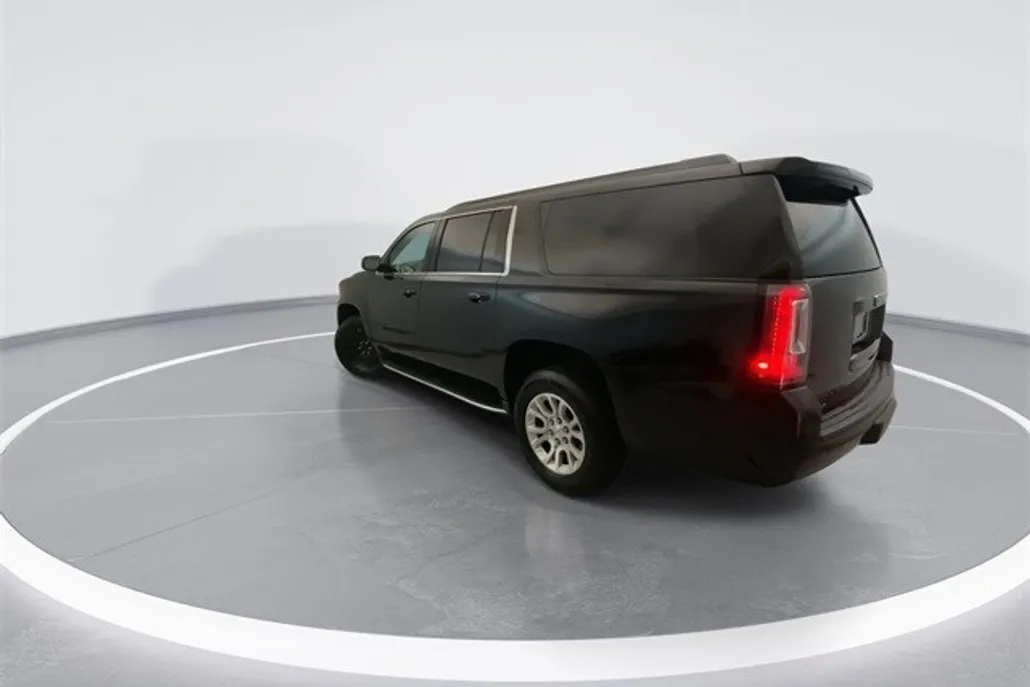 2019 Gmc Yukon XL SLT photo 1