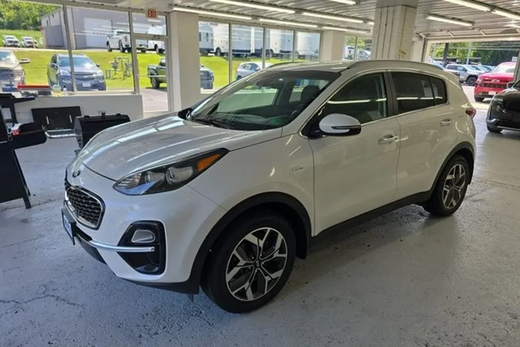 2021 Kia Sportage EX photo 1