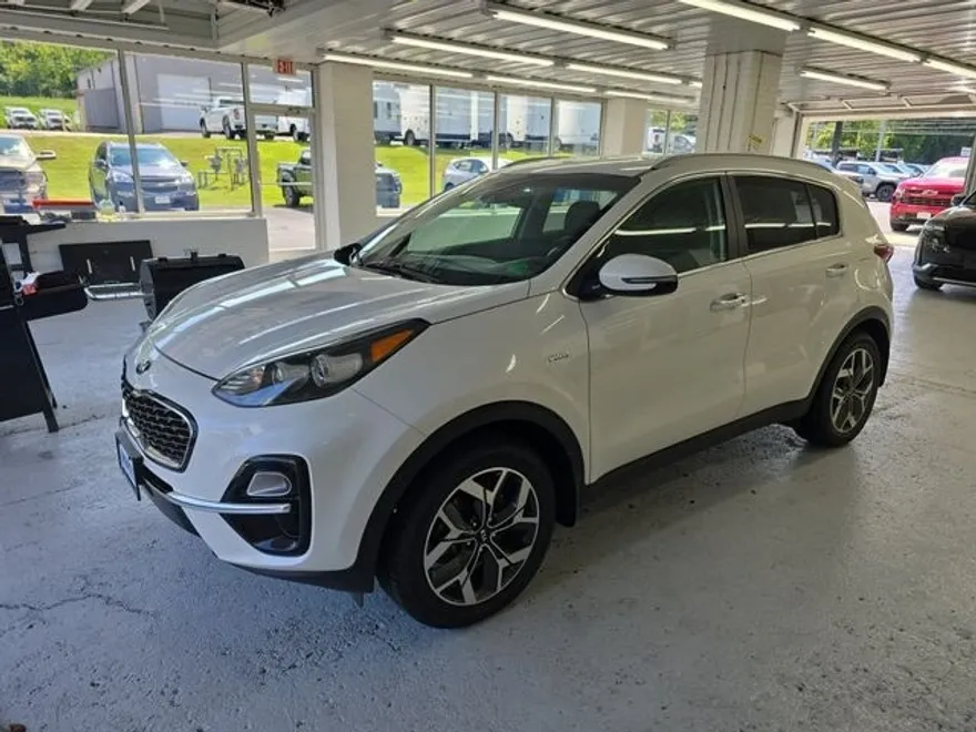 2021 Kia Sportage EX photo 1