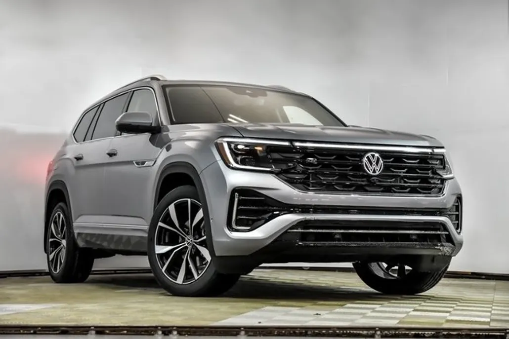 2024 Volkswagen Atlas SEL Premium R-Line photo 1
