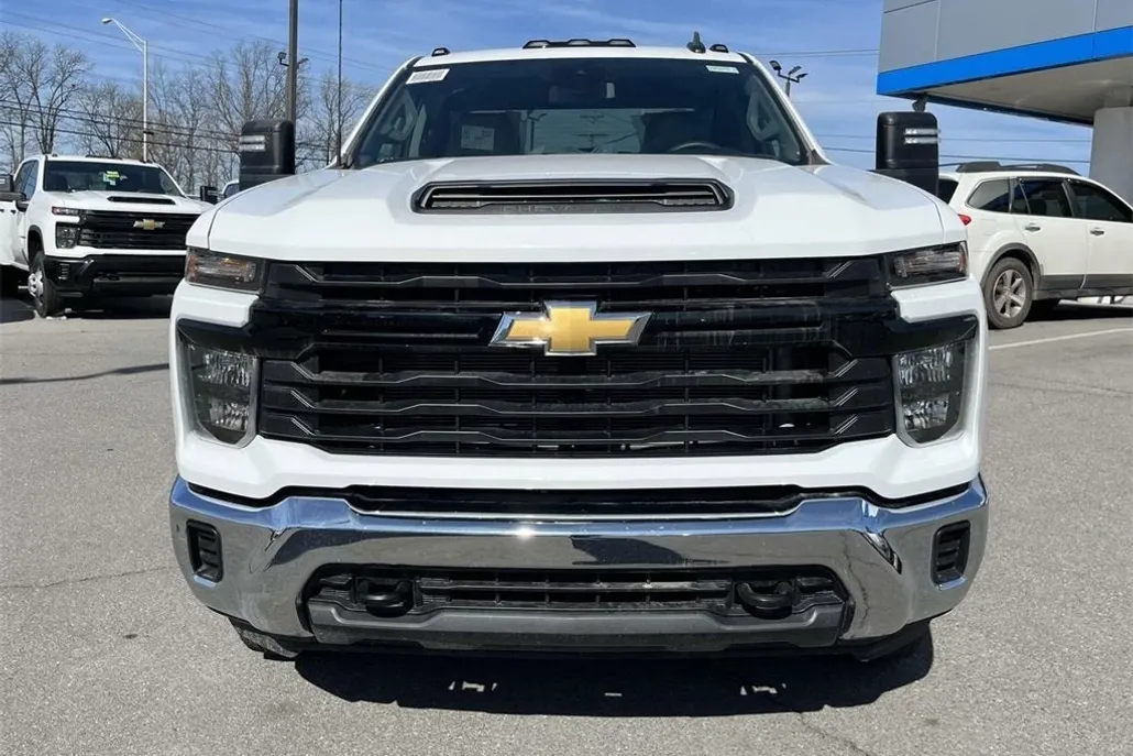 2024 Chevrolet Silverado 3500HD Work Truck photo 1