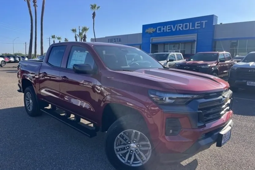 2026 Chevrolet Colorado LT photo 1