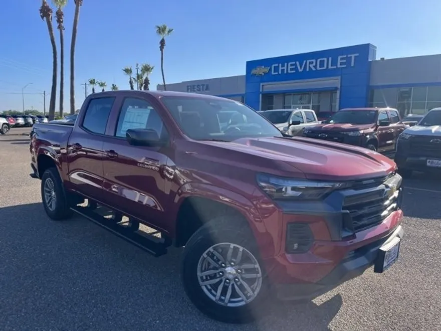 2026 Chevrolet Colorado LT photo 1