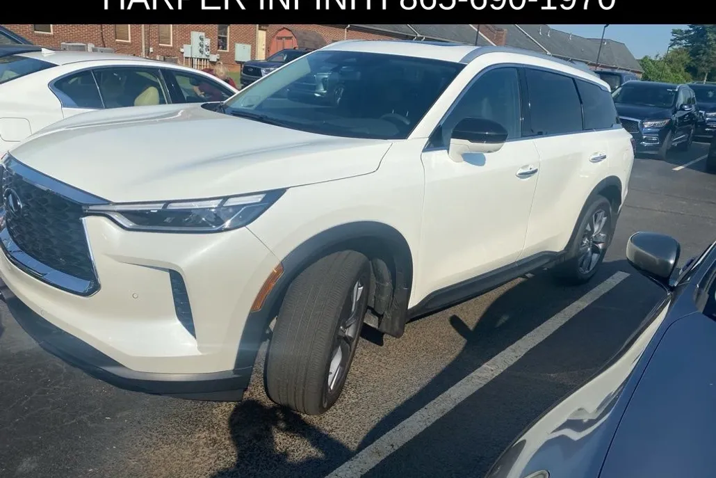 2025 Infiniti QX60 Luxe photo 1