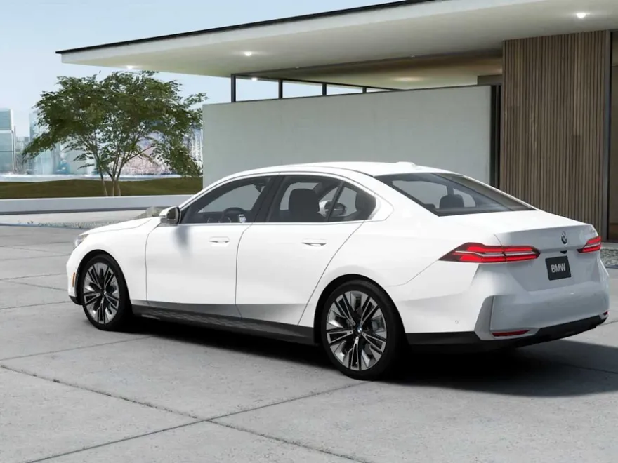 2026 Bmw 530i photo 1