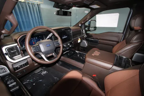 2025 Ford F-350 King Ranch photo 2