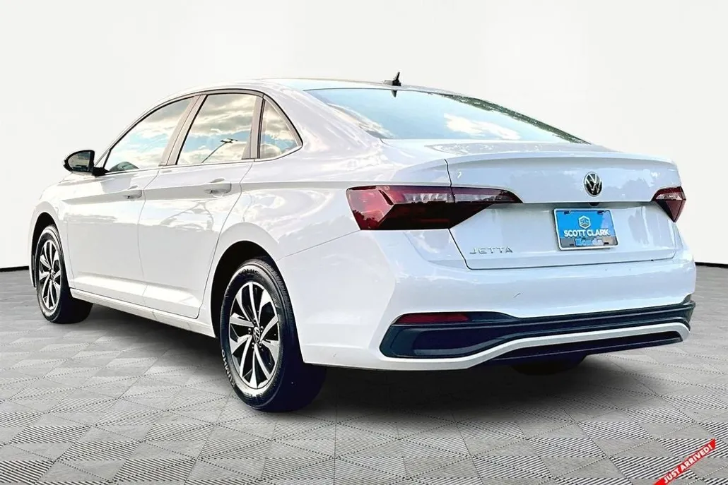 2024 Volkswagen Jetta S photo 1