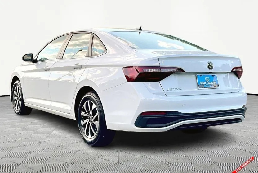 2024 Volkswagen Jetta S photo 1