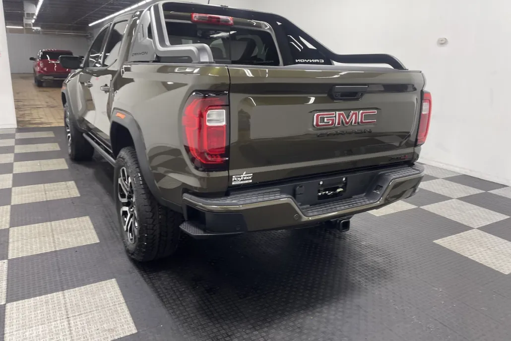 2025 Gmc Canyon AT4 photo 1