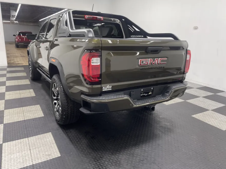 2025 Gmc Canyon AT4 photo 1