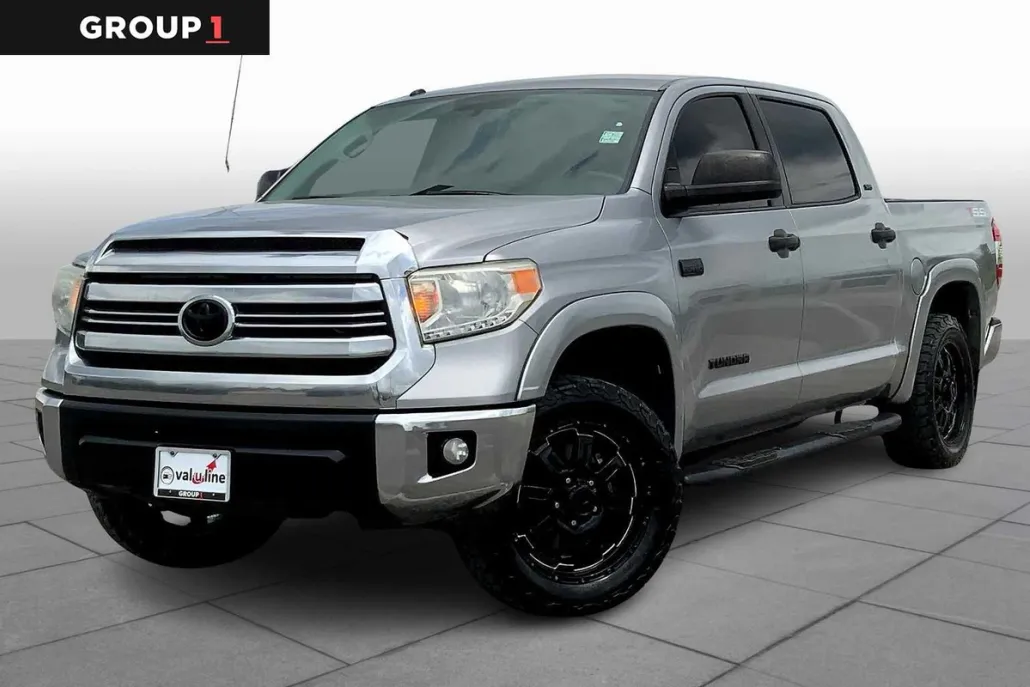 2017 Toyota Tundra SR5 photo 1
